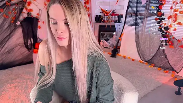 mikkixmeow online show from 10-30-25, 09:18