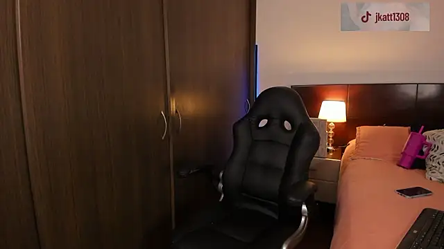 AleJaramillo  online show from 02-09-26, 10:52