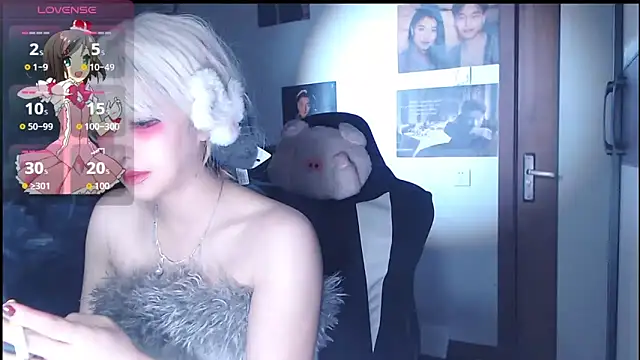 candy cola online show from 10-11-25, 01:39