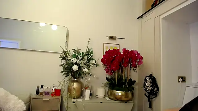 Snapshot of Carlamodel chatting on 11-12-25, 11:30 Carlamodel online show from 11-12-25, 11:30