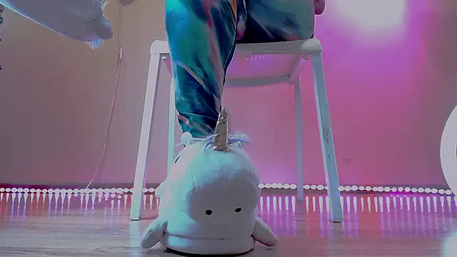 Foot Goddes  online show from 12-18-24, 07:26