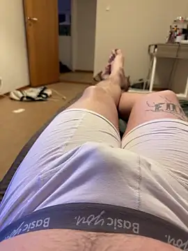 adam123456654321 online show from 02-13-09, 11:09