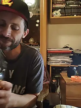 FireFox Feel online show from 03-06-25, 08:37