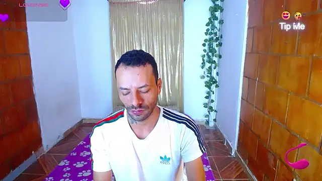 Snapshot of SexyKataShow chatting on 03-16-26, 03:04 SexyKataShow online show from 03-16-26, 03:04