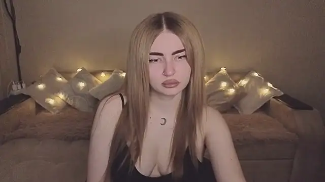 ViolettaLopez online show from 11-12-25, 12:20