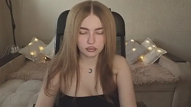 ViolettaLopez online show from 11-03-25, 12:31