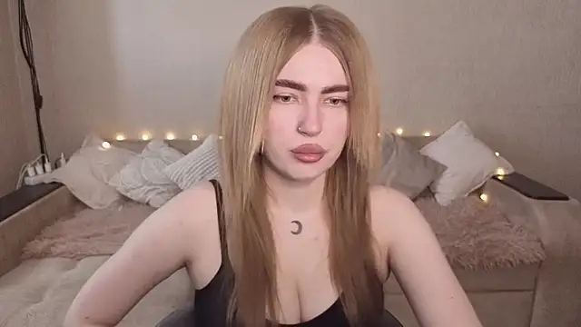 ViolettaLopez online show from 06-08-26, 11:22