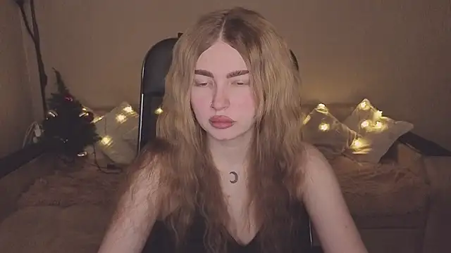 ViolettaLopez online show from 12-20-25, 02:20