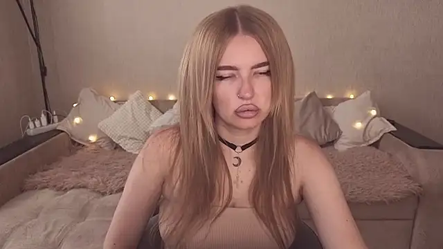 ViolettaLopez online show from 07-26-26, 01:51