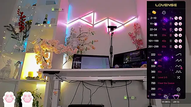 Elena-Marilyn online show from 11-29-25, 10:21