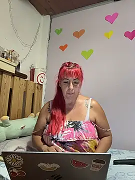 sofy alone online show from 11-26-25, 04:40