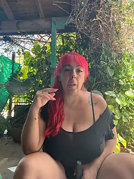 sofy alone online show from 11-24-25, 02:39