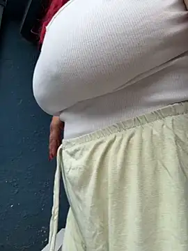 sofy alone online show from 03-29-26, 03:02