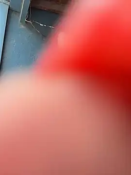 sofy alone online show from 11-02-25, 04:45