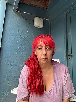 sofy alone online show from 10-29-25, 05:01