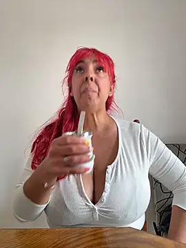 sofy alone online show from 10-31-25, 03:52