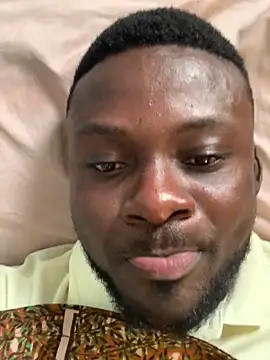 Snapshot of Khendren chatting on 03-04-26, 08:22 Khendren online show from 03-04-26, 08:22