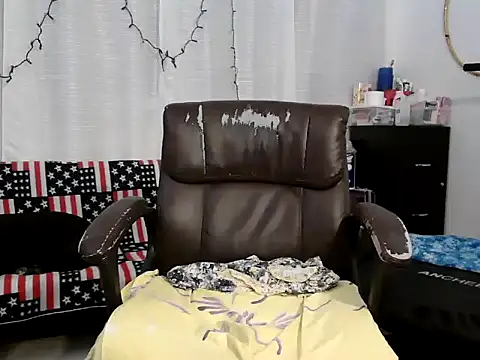 Snapshot of marilyn66 chatting on 04-28-26, 06:34 marilyn66 online show from 04-28-26, 06:34