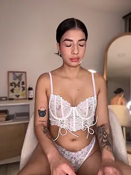 Veronica ar online show from 06-07-26, 10:26