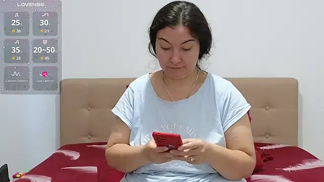 BBW MILF 4U online show from 10-23-25, 06:34