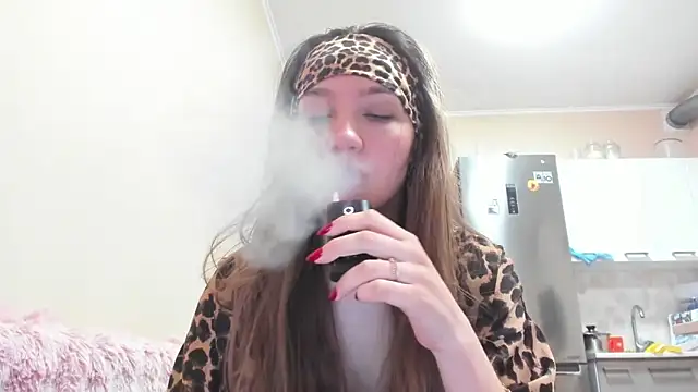 Snapshot of Naughty_Molly chatting on 03-31-26, 04:53 Naughty Molly online show from 03-31-26, 04:53