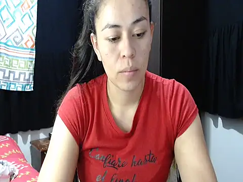Snapshot of mayhott2 chatting on 02-06-25, 11:15 mayhott2 online show from 02-06-25, 11:15