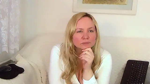Sarah4you online show from 10-03-25, 04:19