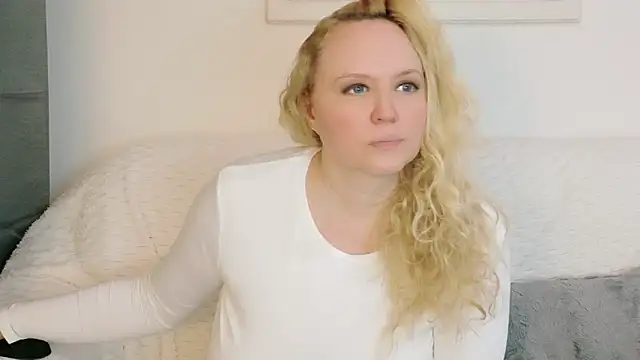 Sarah4you online show from 02-13-26, 05:35