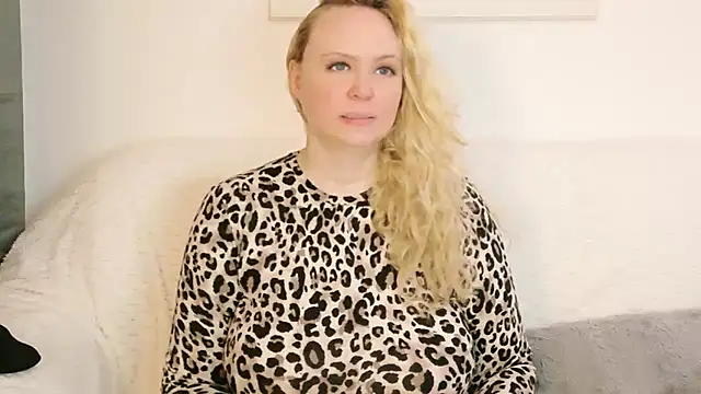 Sarah4you online show from 02-23-26, 05:35