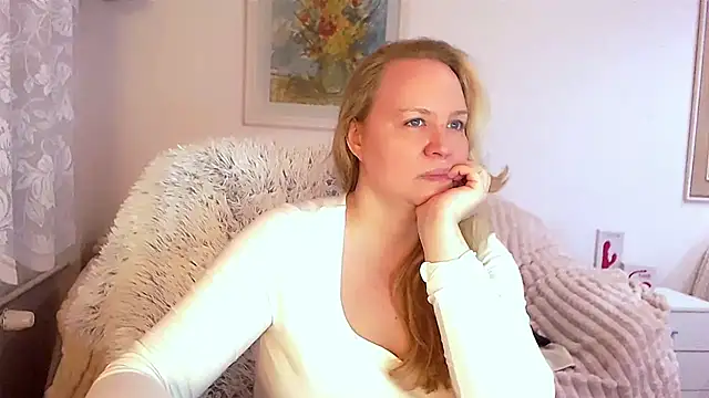 Sarah4you online show from 02-21-25, 09:43