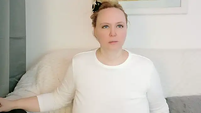 Sarah4you online show from 02-16-26, 09:13