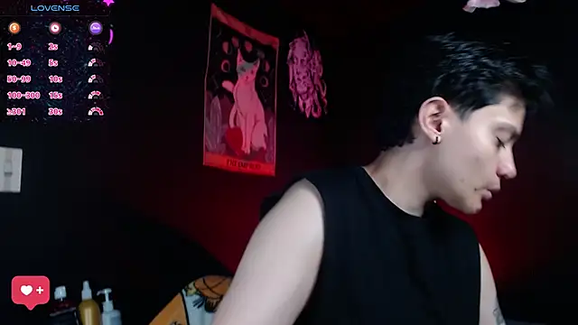 girl intense444 online show from 05-30-26, 01:17