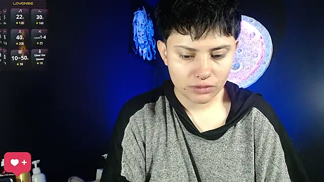 girl intense444 online show from 09-24-25, 12:55