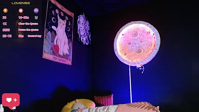 girl intense444 online show from 11-18-25, 01:03