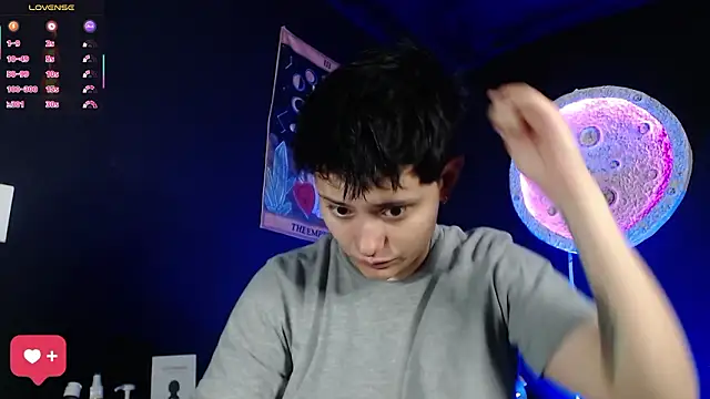 girl intense444 online show from 03-20-26, 01:23