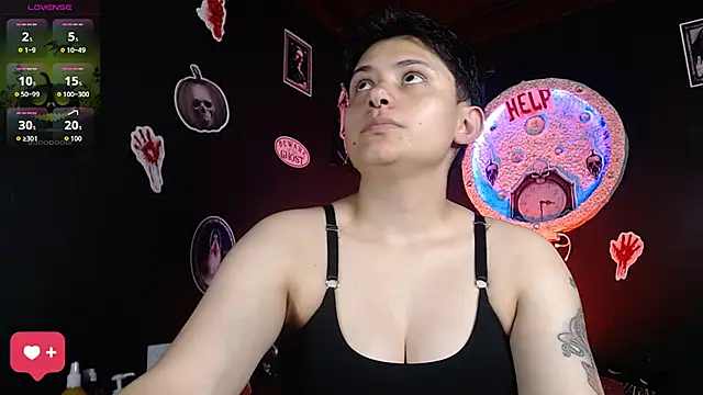 girl intense444 online show from 10-27-25, 07:15