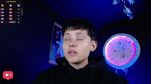 girl intense444 online show from 03-25-26, 12:37