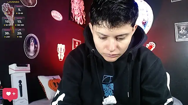 girl intense444 online show from 10-15-25, 12:57