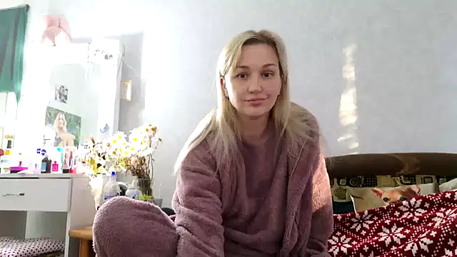 ModelEva online show from 10-31-25, 12:57