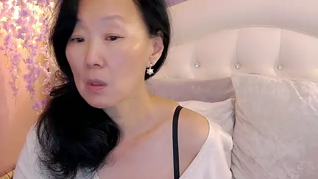 Asian legs online show from 07-20-26, 09:49