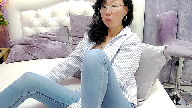 Asian legs online show from 05-19-26, 09:38