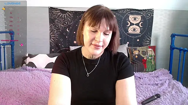 ivamayy online show from 04-15-26, 08:42