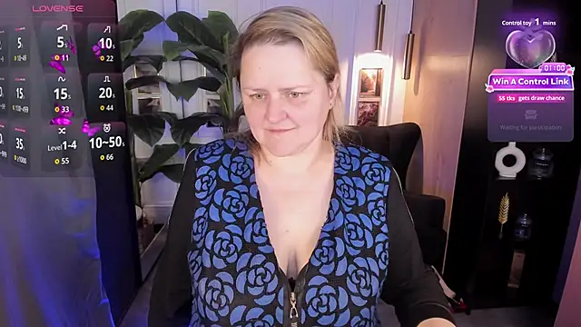 ScarlettSoft online show from 05-11-26, 05:42