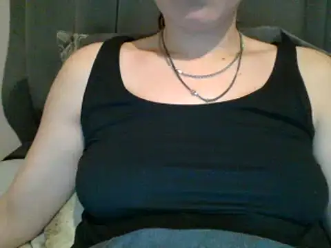 Snapshot of geilmeisje98 chatting on 02-20-25, 10:59 geilmeisje98 online show from 02-20-25, 10:59
