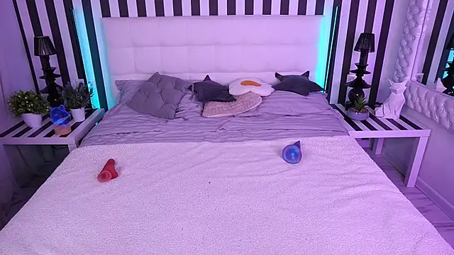 LittleShyy online show from 04-05-26, 12:56