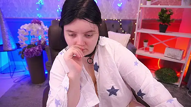 Snapshot of LittleShyy chatting on 01-18-26, 01:47 LittleShyy online show from 01-18-26, 01:47