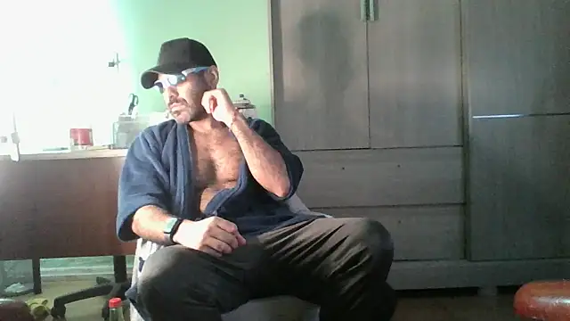 Snapshot of MILITARS chatting on 07-09-26, 11:37 MILITARS online show from 07-09-26, 11:37