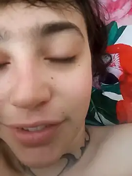 Blulilla69 online show from 02-04-25, 07:18