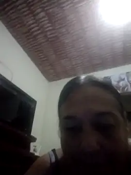Snapshot of catdool chatting on 05-12-26, 01:02 catdool online show from 05-12-26, 01:02