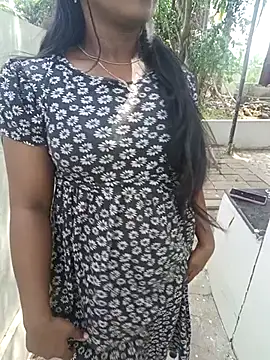 Snapshot of Dhiyapink chatting on 02-03-26, 06:00 Dhiyapink online show from 02-03-26, 06:00